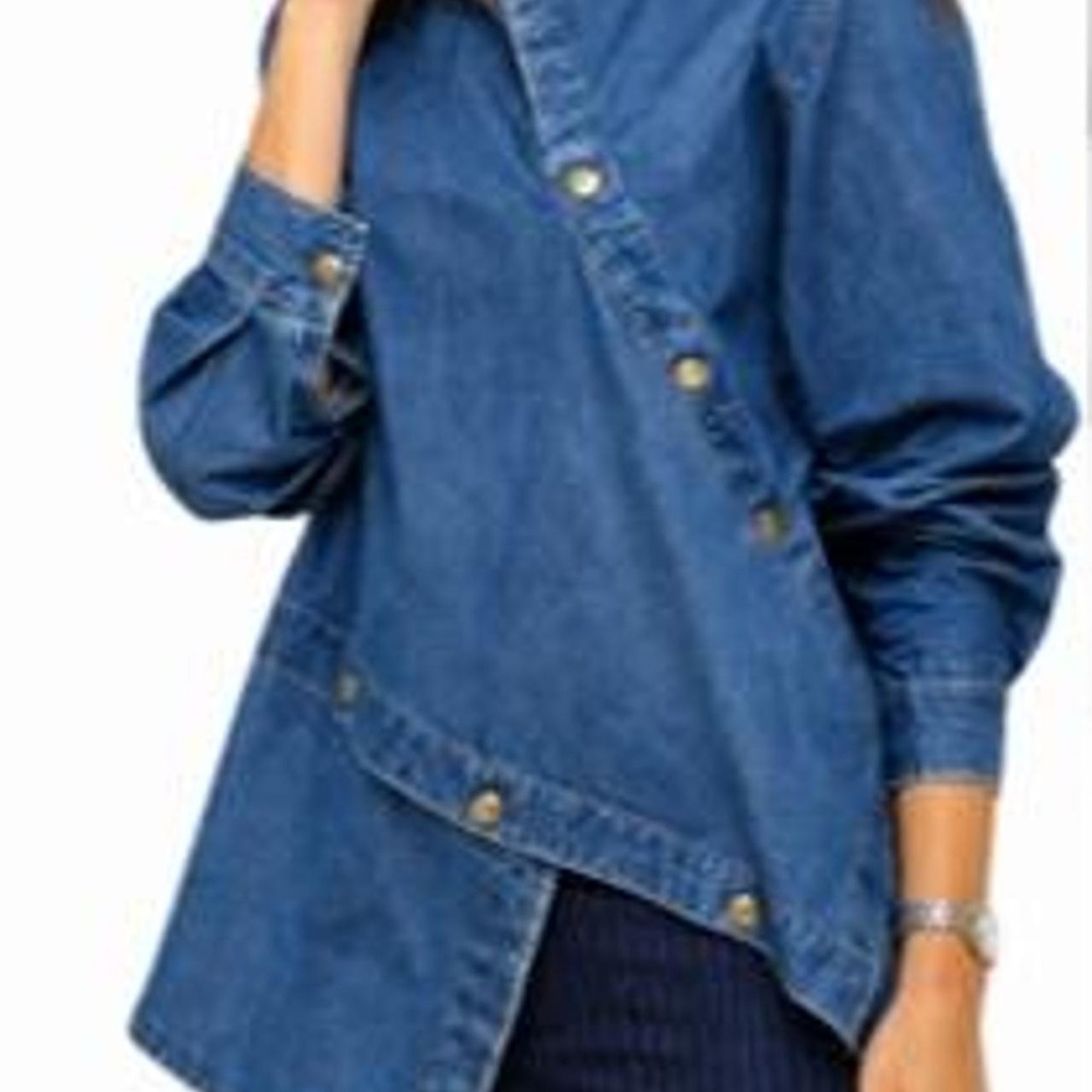 UOOZEE Women's Long Sleeve Asymmetric Buttoned Split-Front Blouse